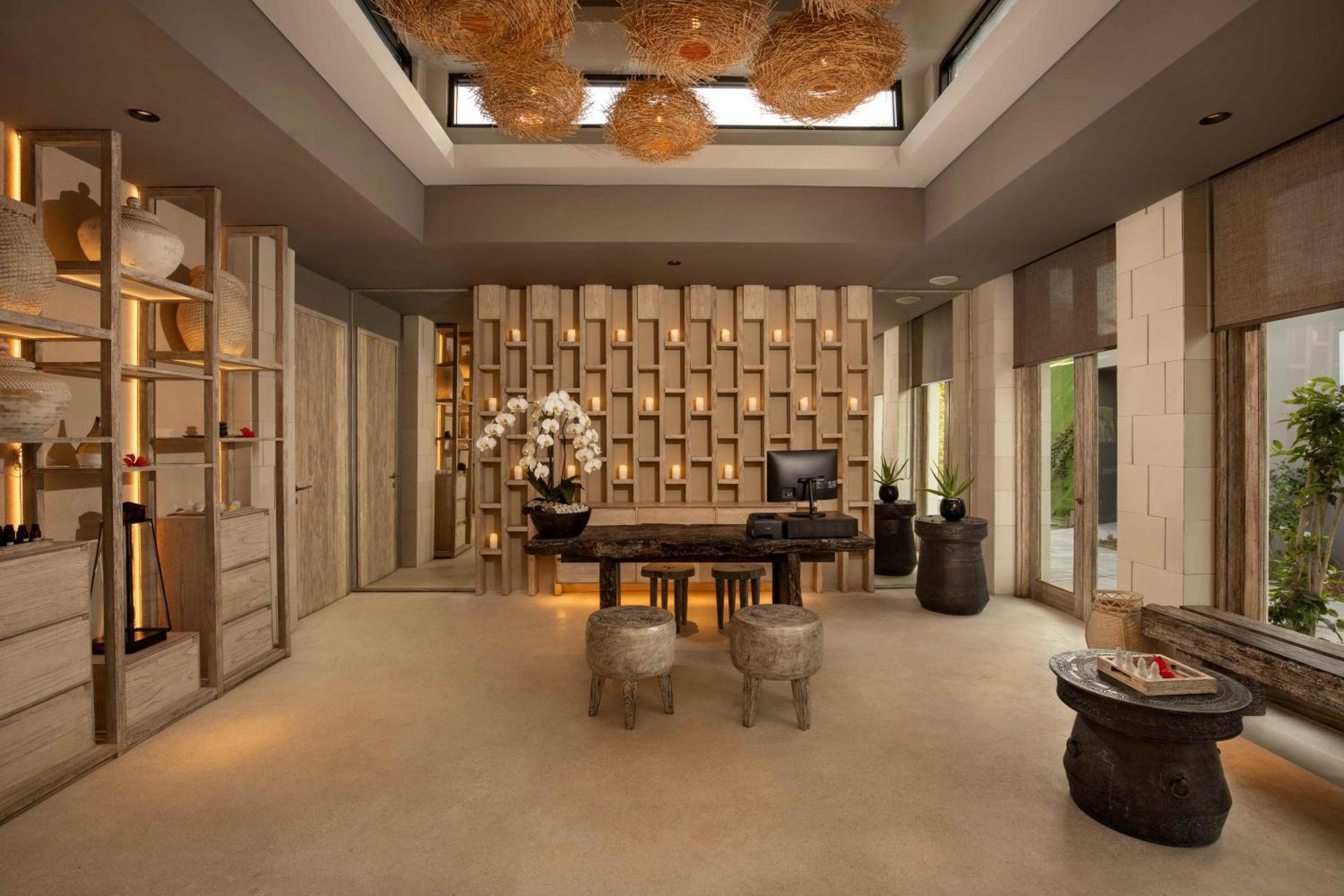 Villa Cross Bali Breakers