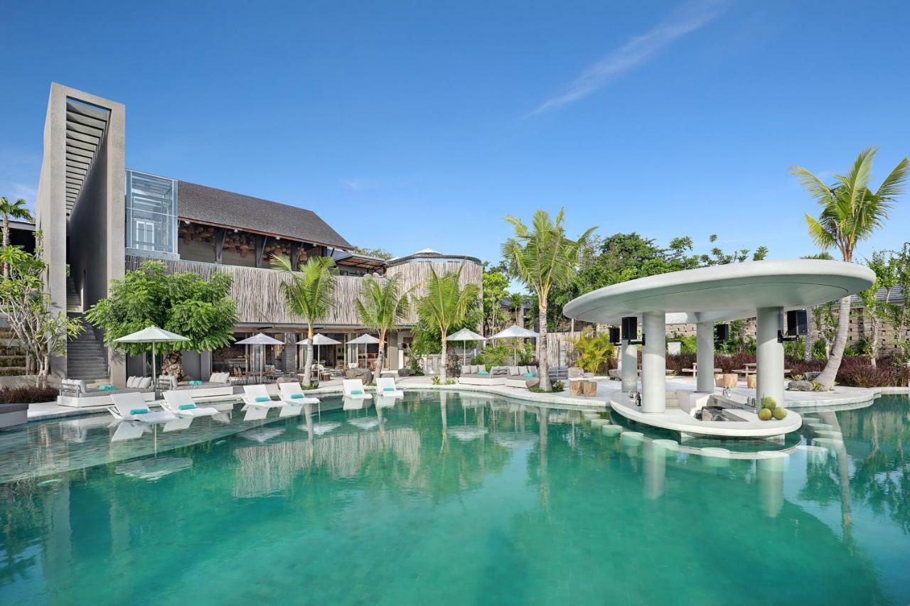 Cross Bali Breakers Villa *